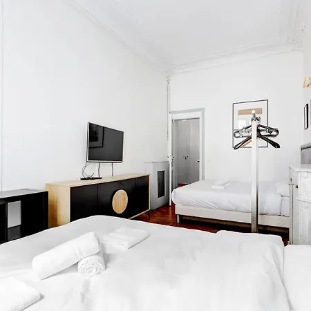 Apartment L'elegance Parisienne Au Coeur Des Champs-elysees
