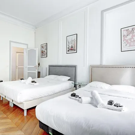 L'elegance Parisienne Au Coeur Des Champs-elysees Apartment Paris